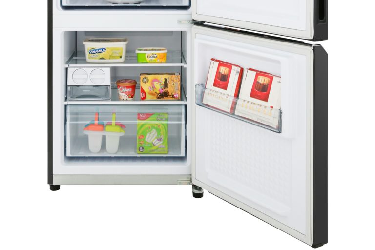tu-lanh-panasonic-nr-bc360qkvn-6_e6e1e88331924f73aa7591f00b74823f.jpg