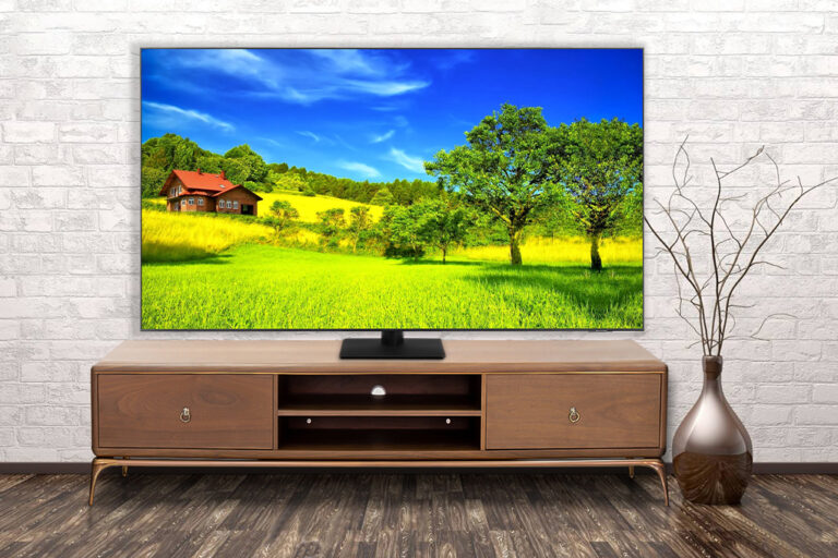 Empty interior of room with vase over brick wall background 3d rendering