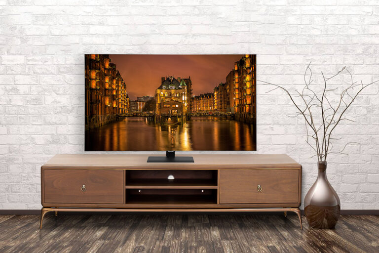 Empty interior of room with vase over brick wall background 3d rendering